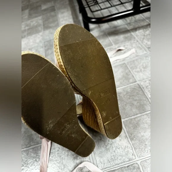 Pink Ribbon Heels - Picture 6 of 6